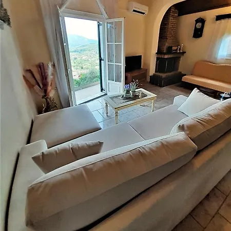 Chrysanthos Hébergement de vacances Ágios Matthaíos